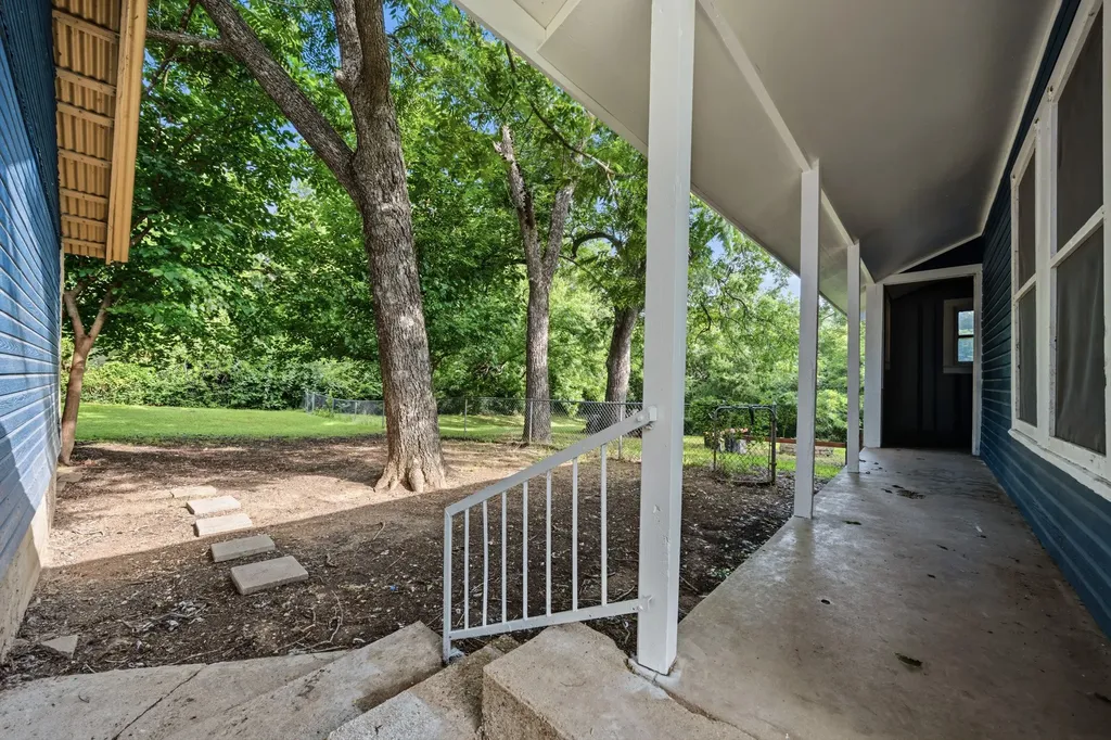 603 E Avenue A Valley Mills TX 76689
