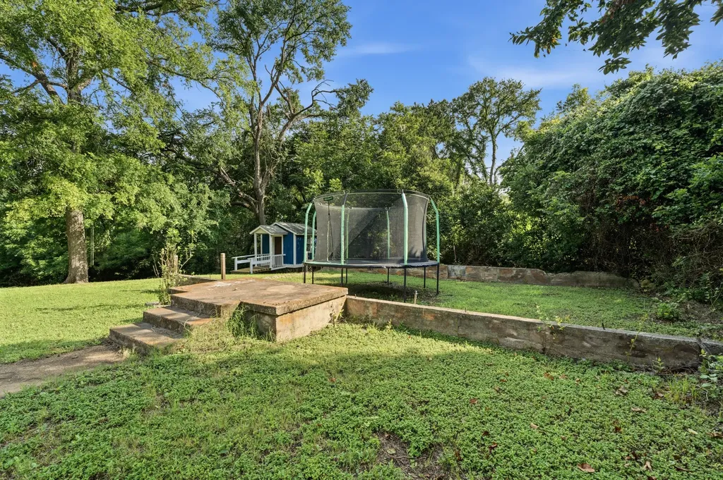 603 E Avenue A Valley Mills TX 76689
