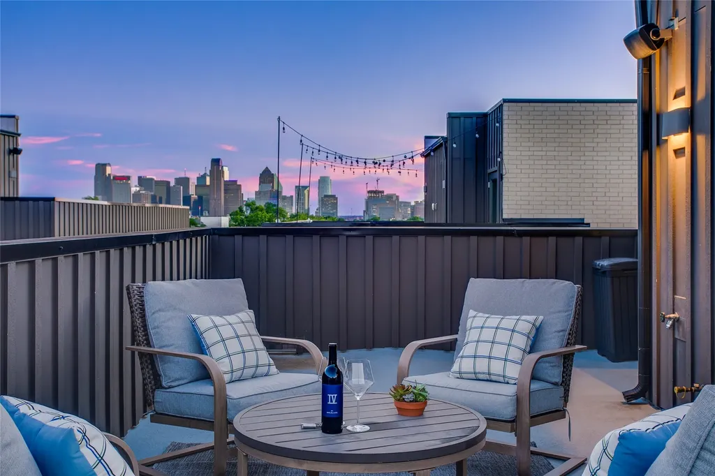 1936 Kearney Court Dallas TX 75204
