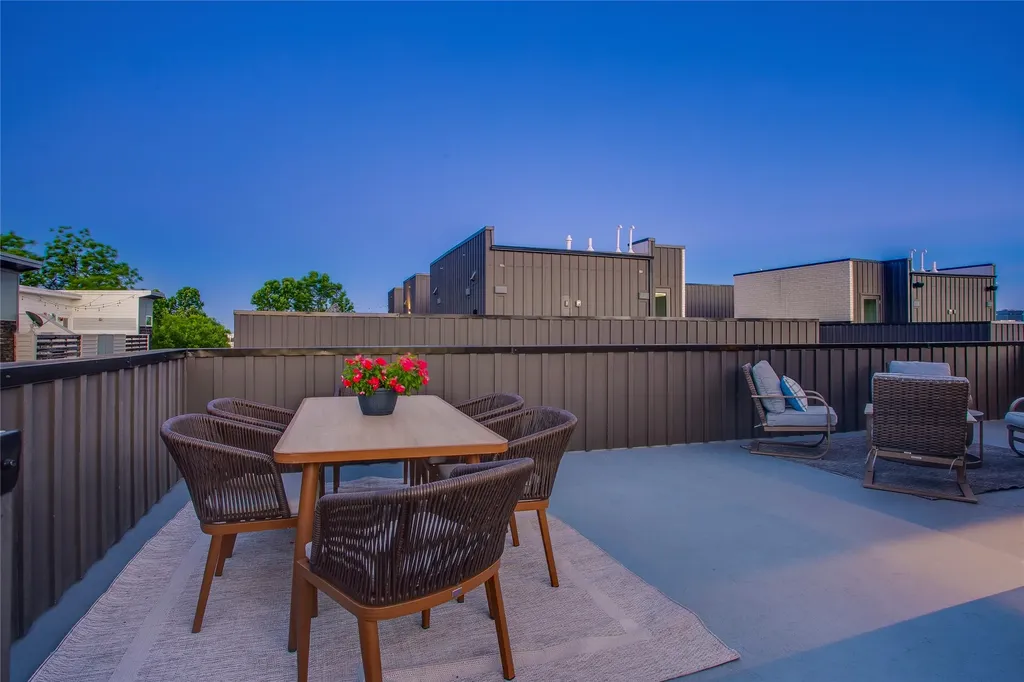 1936 Kearney Court Dallas TX 75204