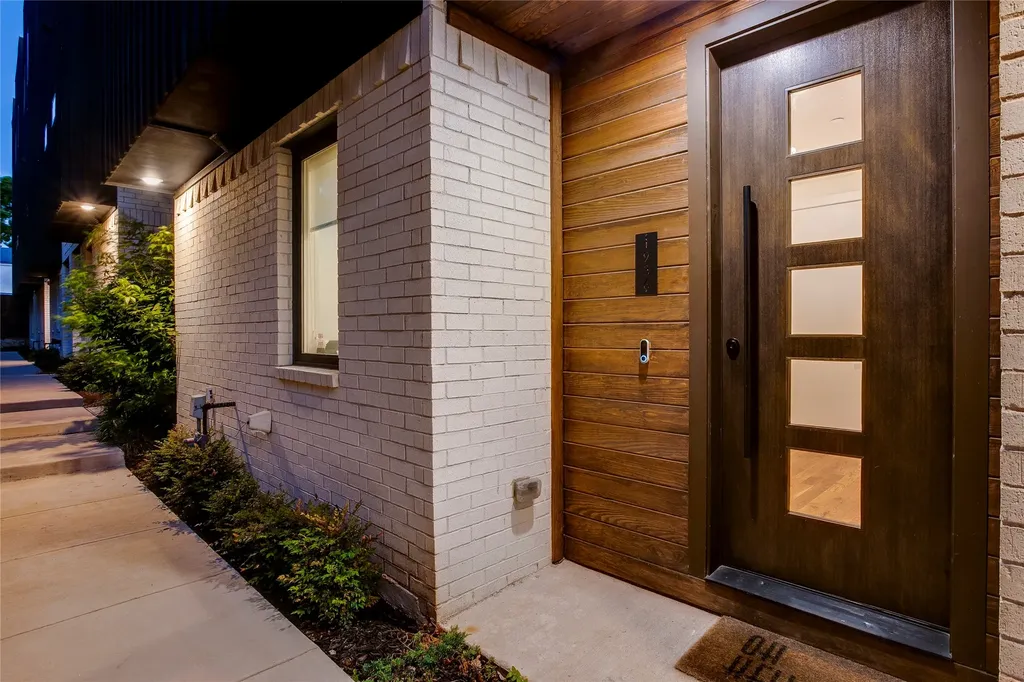 1936 Kearney Court Dallas TX 75204