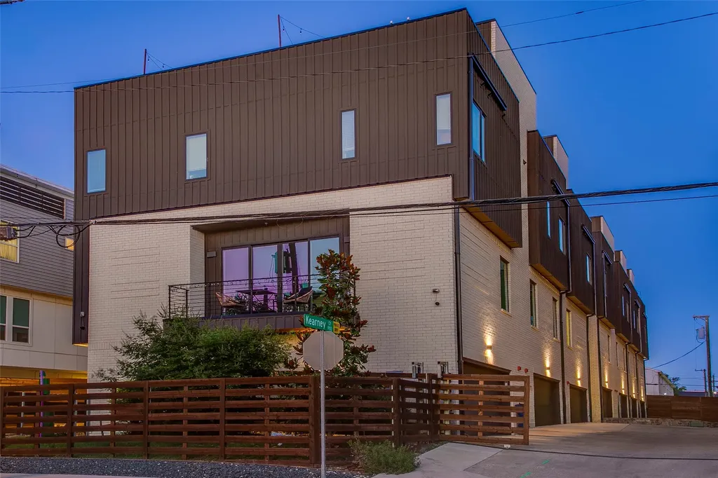 1936 Kearney Court Dallas TX 75204
