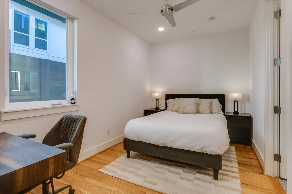 1936 Kearney Court Dallas TX 75204