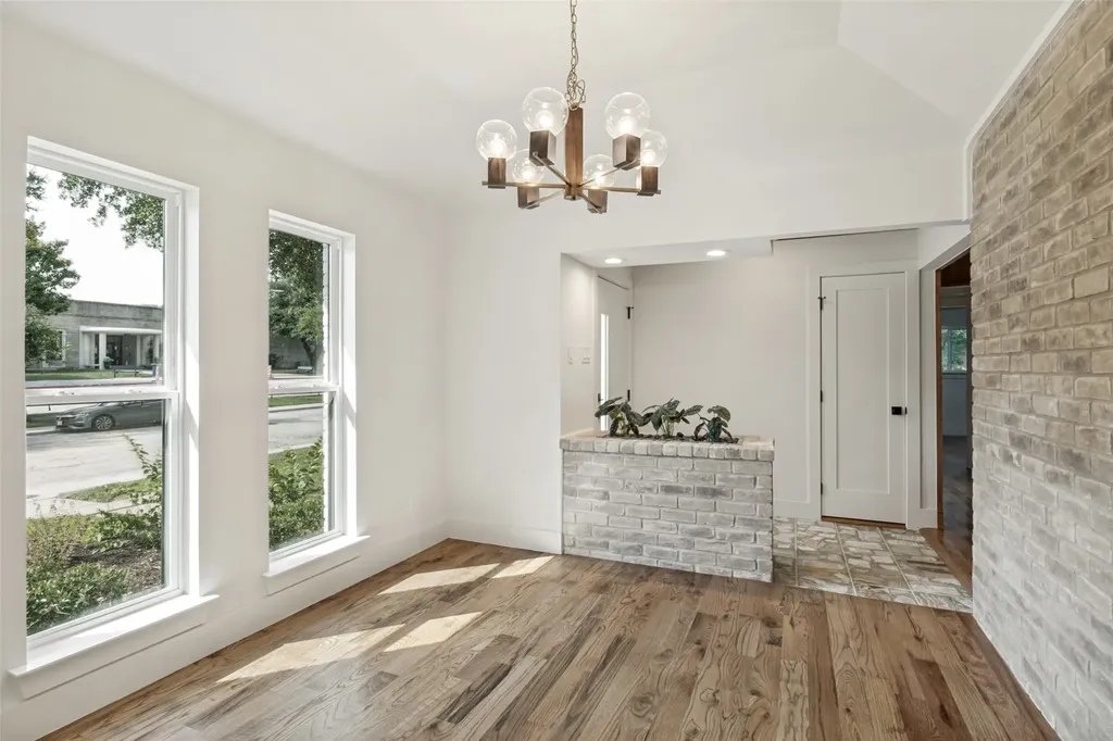 7122 Winedale Drive Dallas TX 75231