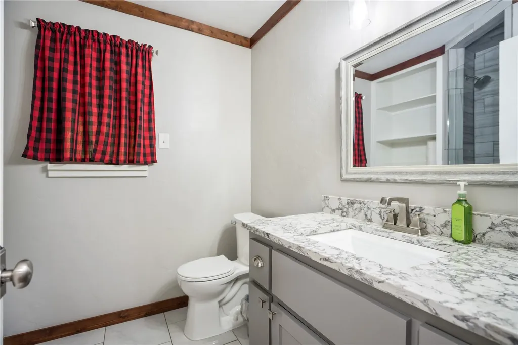 207 Shadowwood Trail Ovilla TX 75154
