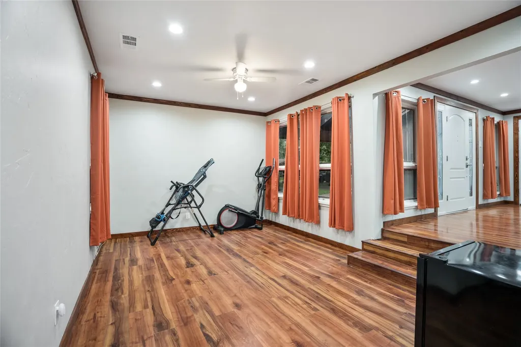 207 Shadowwood Trail Ovilla TX 75154