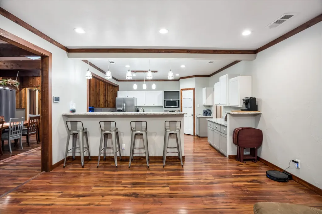 207 Shadowwood Trail Ovilla TX 75154