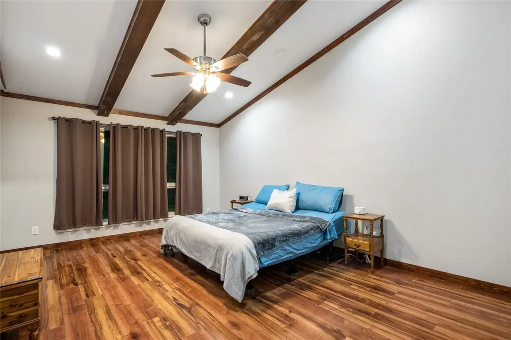 207 Shadowwood Trail Ovilla TX 75154