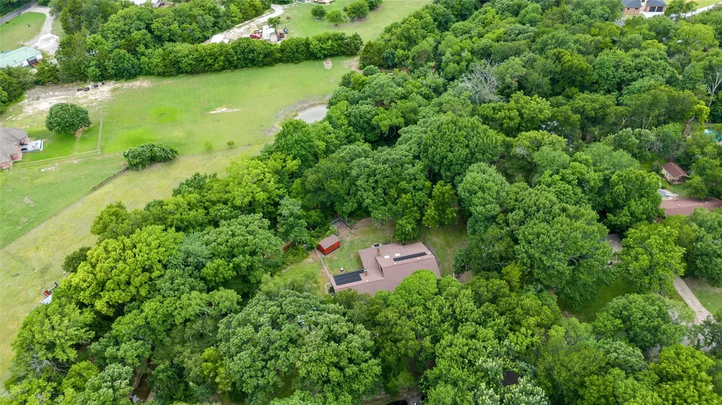207 Shadowwood Trail Ovilla TX 75154