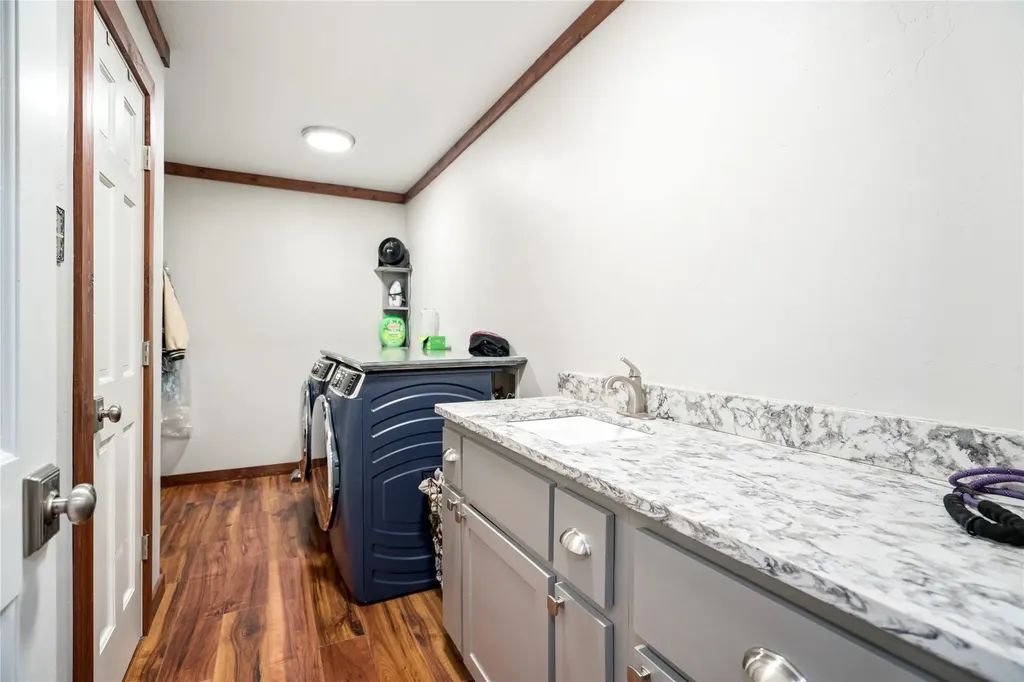 207 Shadowwood Trail Ovilla TX 75154