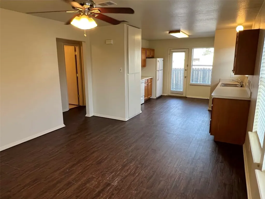121 Cambridge Drive Saginaw TX 76179