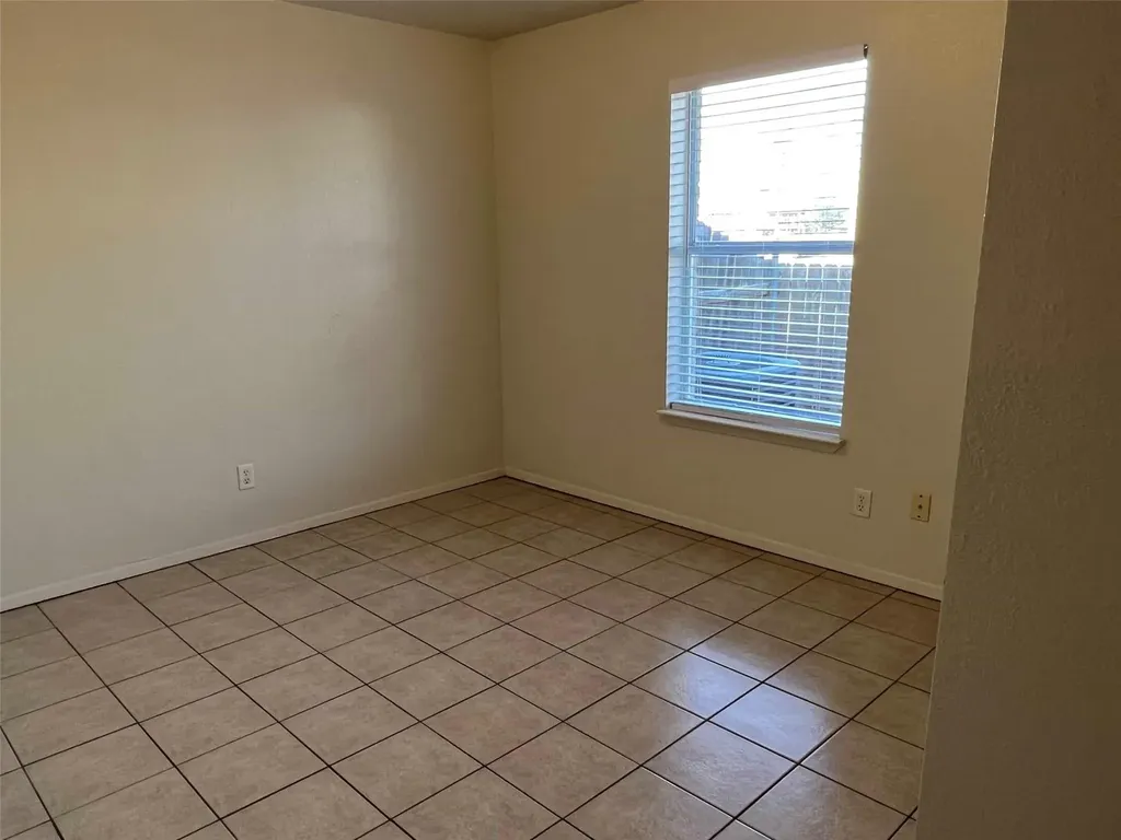 121 Cambridge Drive Saginaw TX 76179