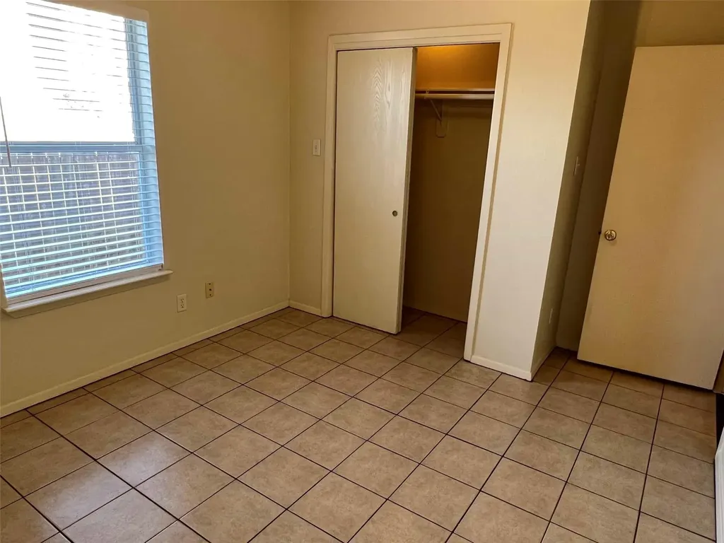 121 Cambridge Drive Saginaw TX 76179