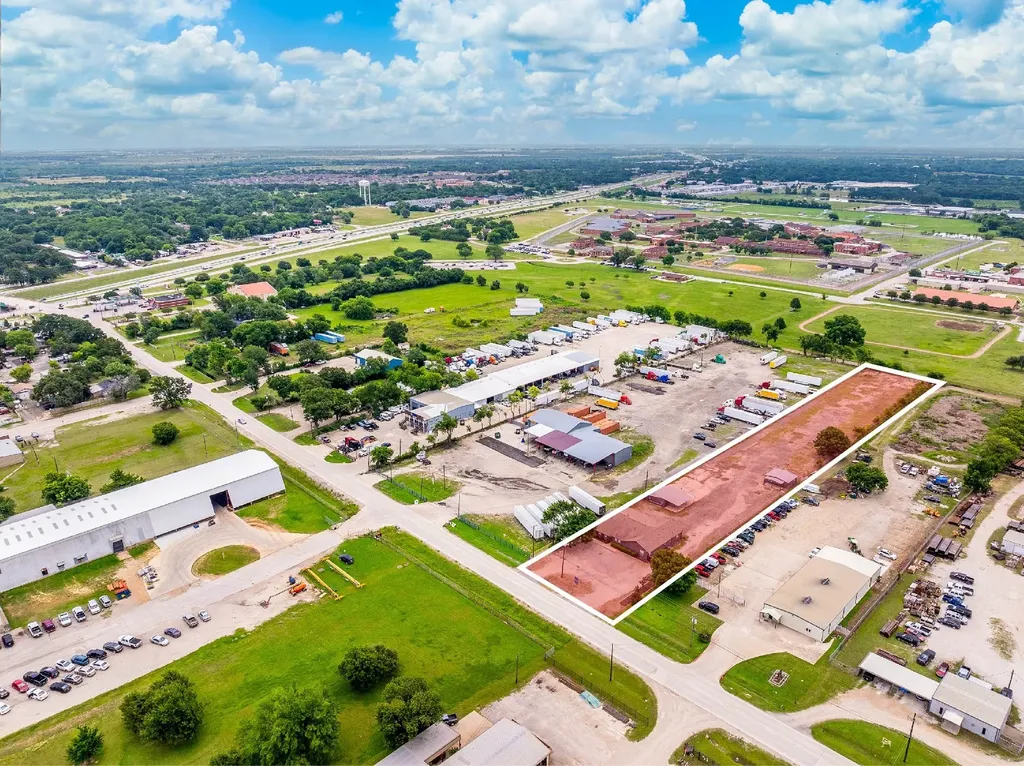 401 W Simonds Road Seagoville TX 75159