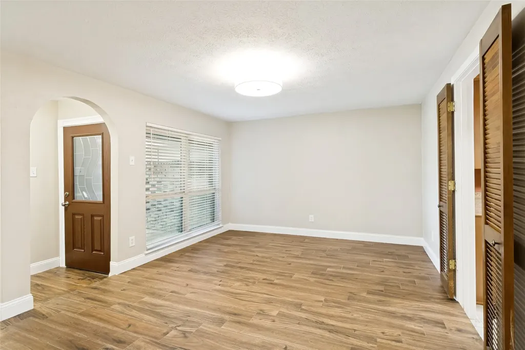 412 Tiffany Trail Richardson TX 75081