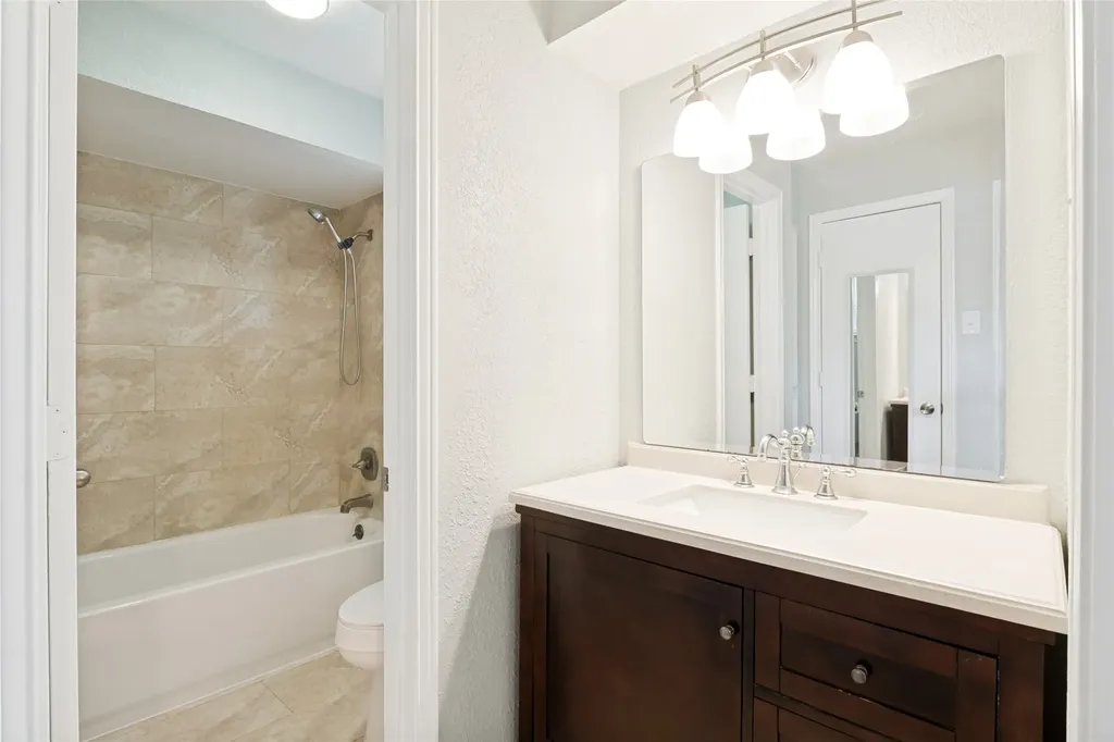 412 Tiffany Trail Richardson TX 75081