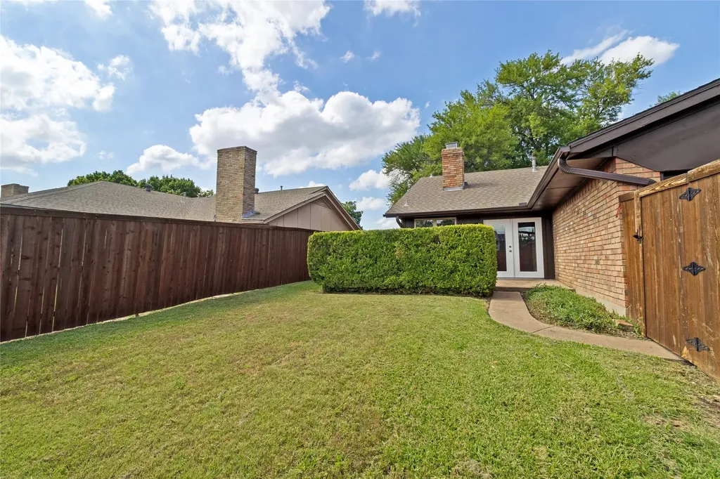 412 Tiffany Trail Richardson TX 75081