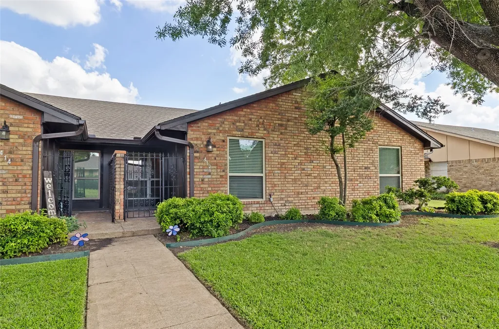 412 Tiffany Trail Richardson TX 75081