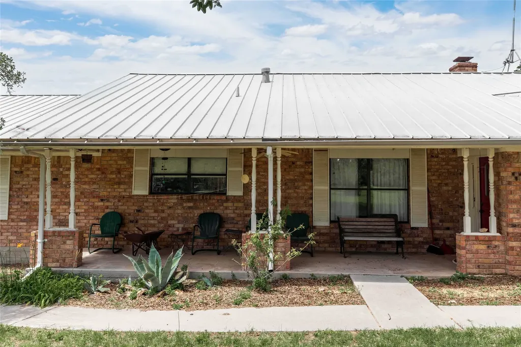 3718 Highway 36 W Rising Star TX 76471