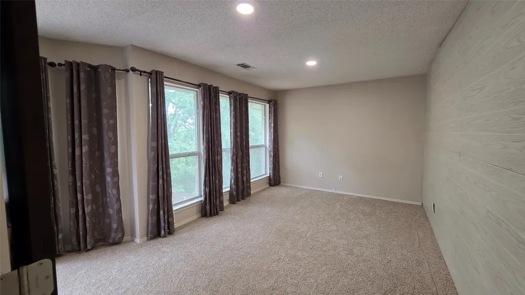 108 Indian Oaks Trail West Tawakoni TX 75474
