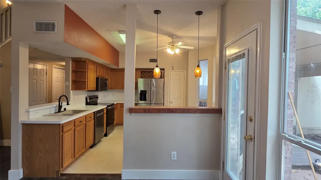 108 Indian Oaks Trail West Tawakoni TX 75474