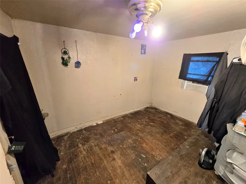 1005 W 3rd Street Sweetwater TX 79556