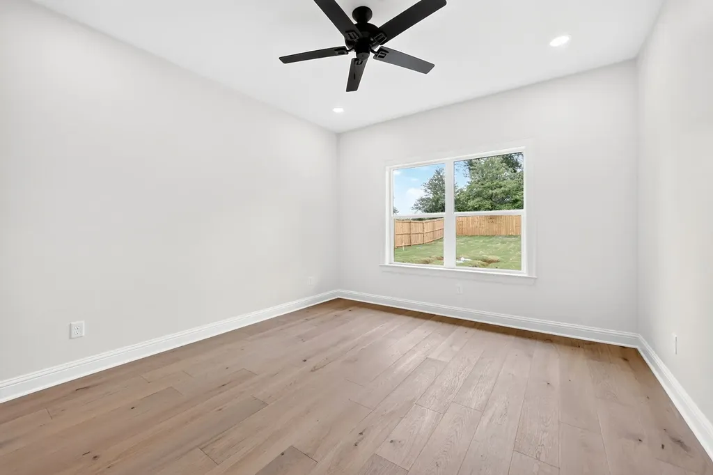 301 Grace Lane Athens TX 75751