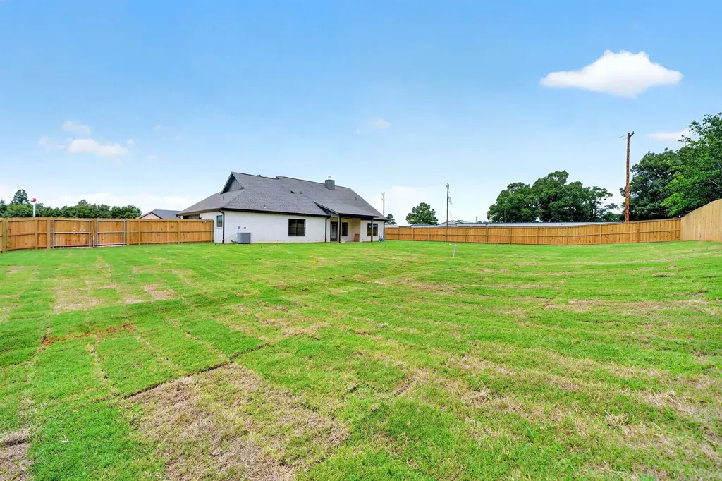 301 Grace Lane Athens TX 75751
