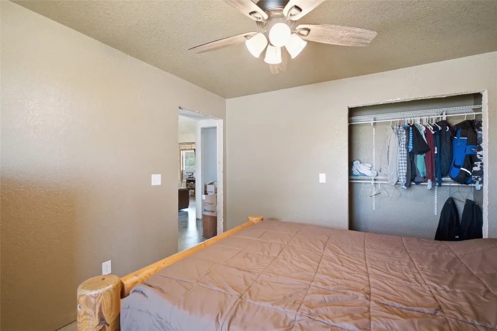 1017 County Road 4699 Boyd TX 76023