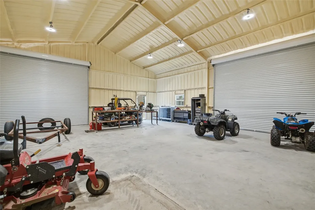 1017 County Road 4699 Boyd TX 76023