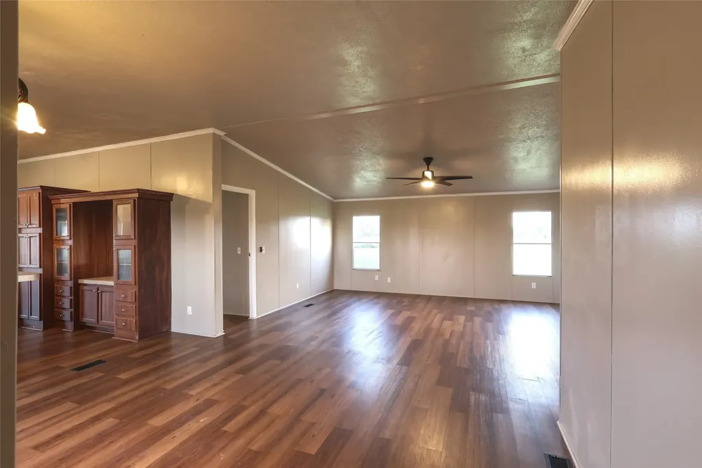 8344 Fm 697 Whitewright TX 75491