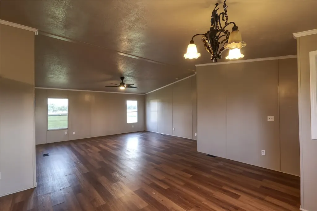 8344 Fm 697 Whitewright TX 75491
