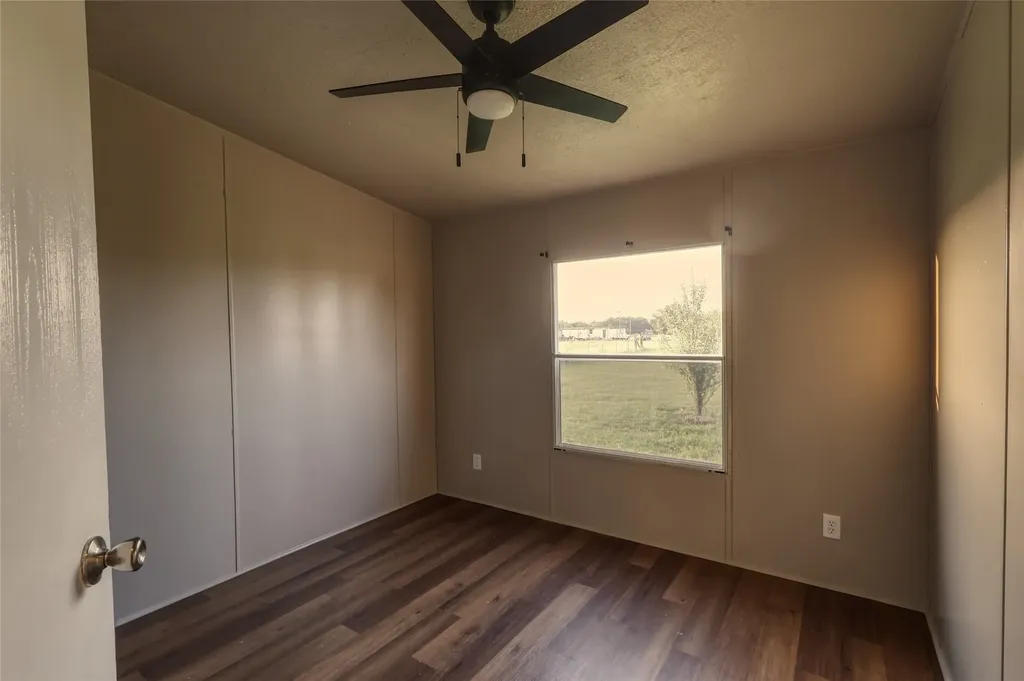8344 Fm 697 Whitewright TX 75491