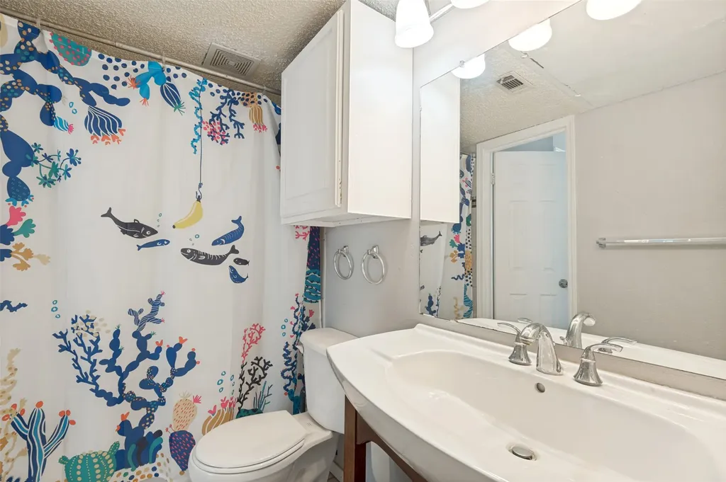 3406 Country Club Drive W Irving TX 75038