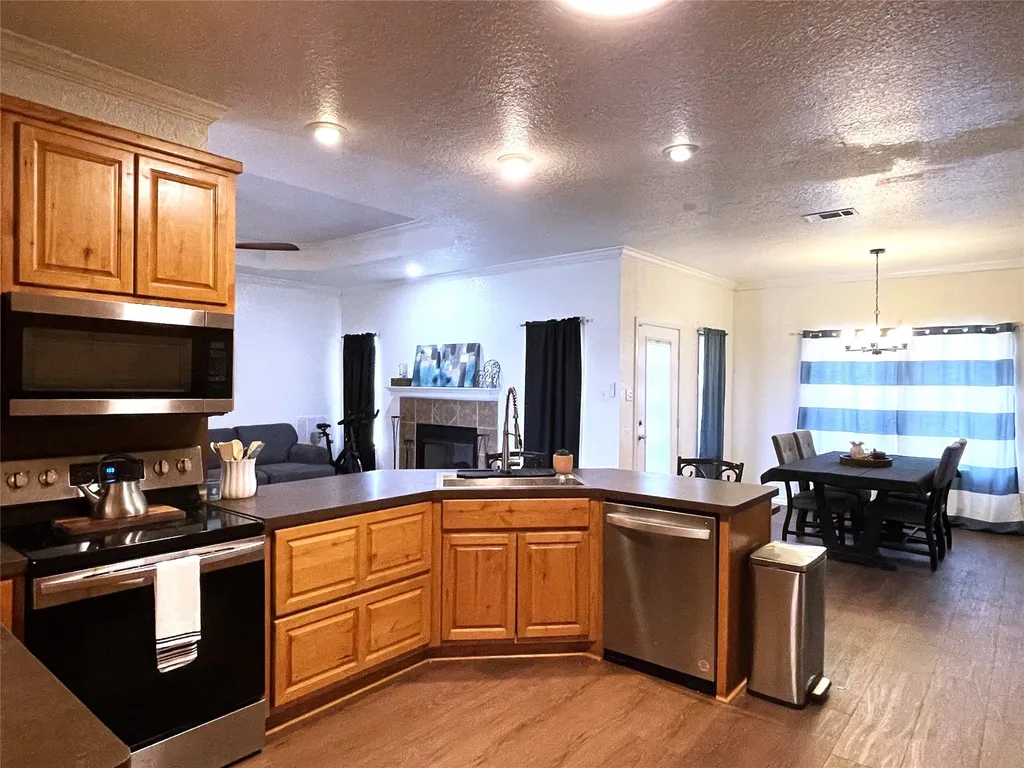 107 Carroll Street Teague TX 75860