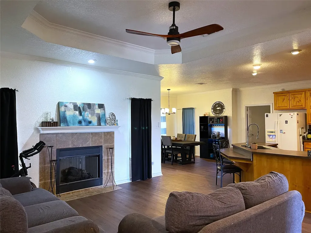 107 Carroll Street Teague TX 75860