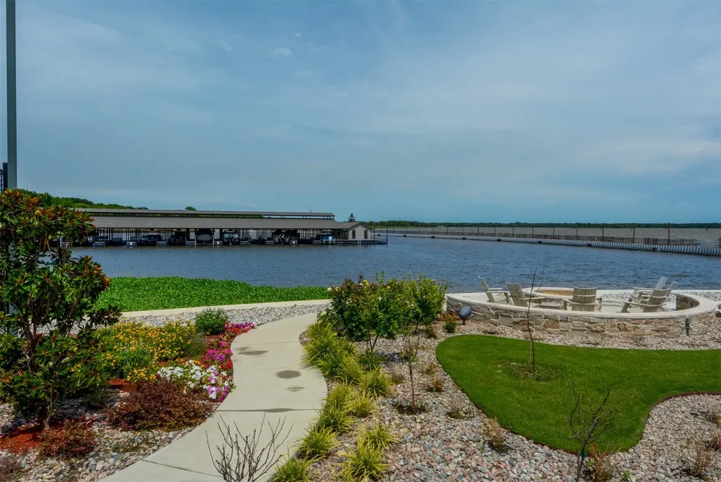 1177 Beacon Shore Road Kemp TX 74143