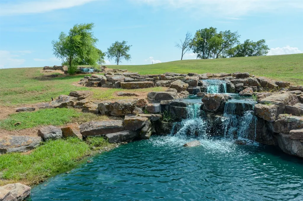1177 Beacon Shore Road Kemp TX 74143