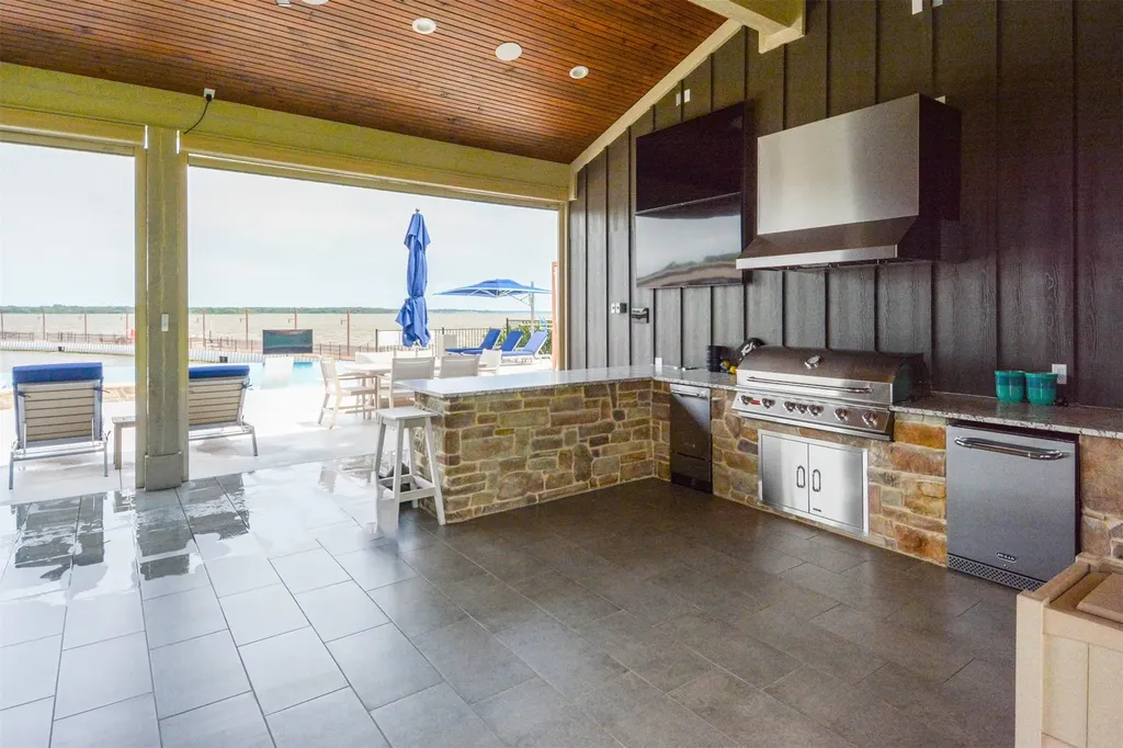 125 Pond Trail Kemp TX 75143