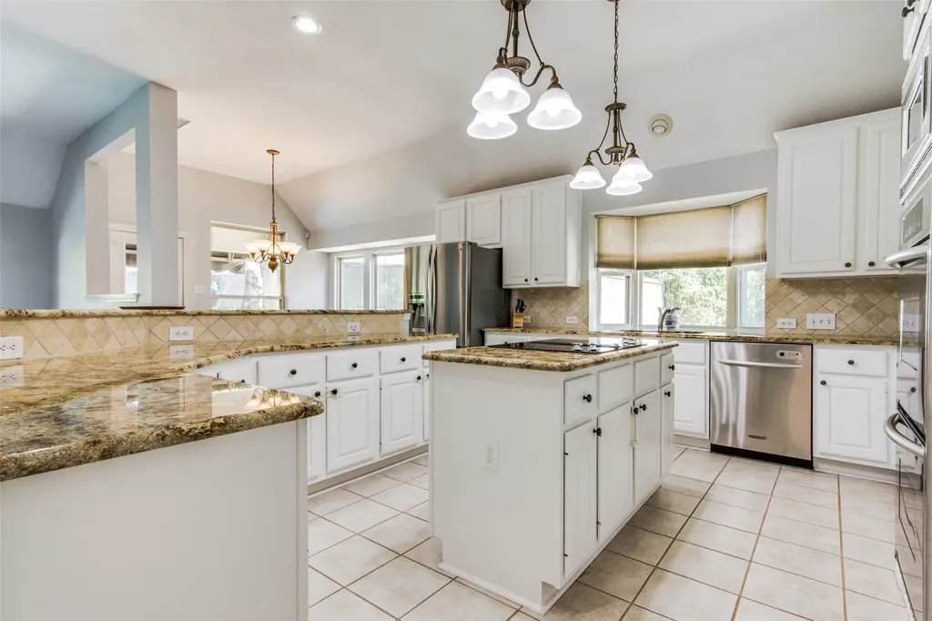 700 Essex Court Southlake TX 76092