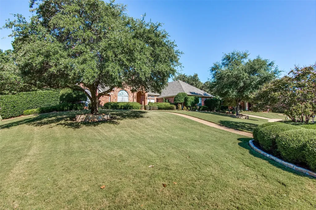 700 Essex Court Southlake TX 76092