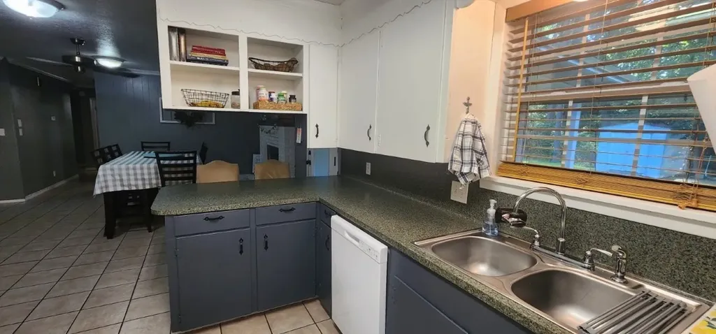 100 County Road 1123 Daingerfield TX 75638