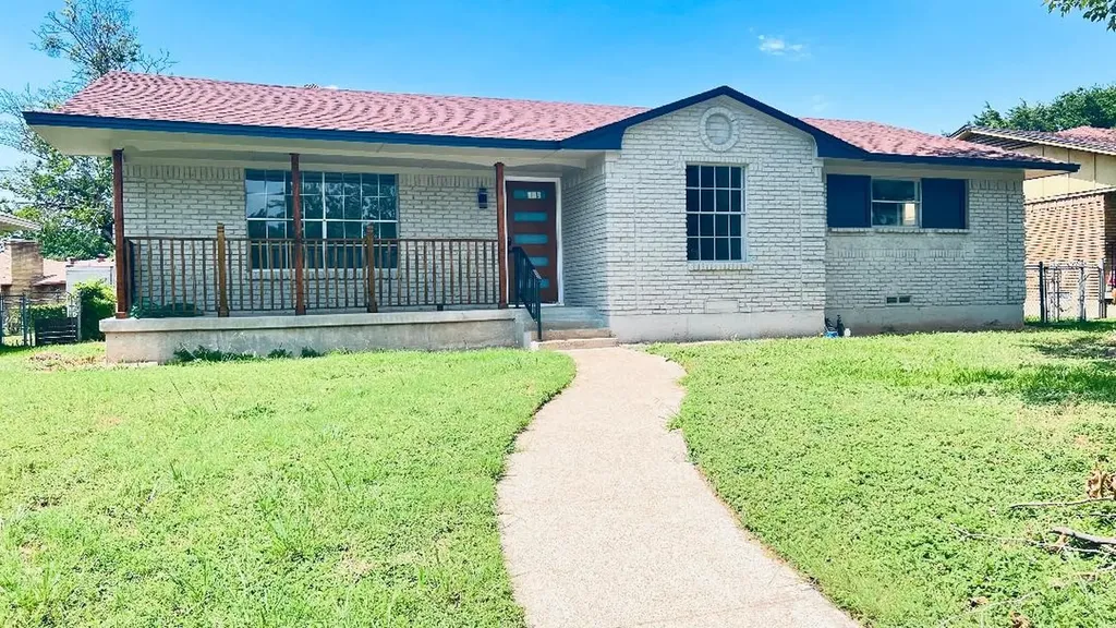 1711 Heather Glen Drive Dallas TX 75232