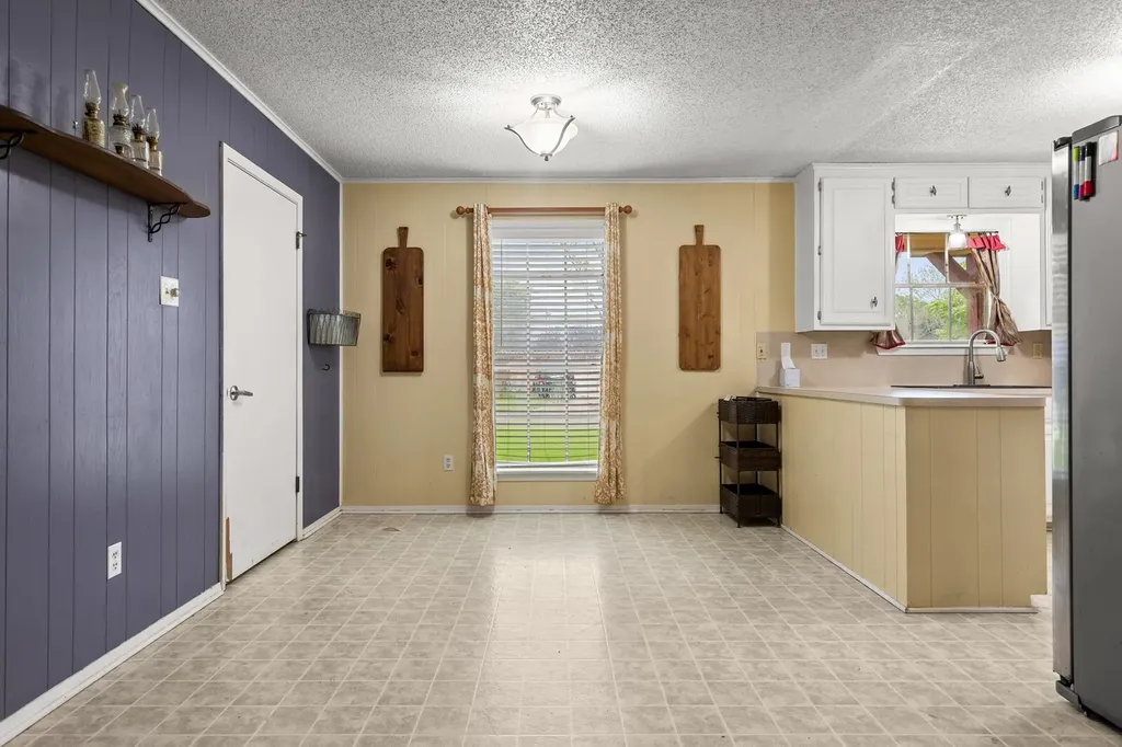 505 Pinewood Lane Hewitt TX 76643