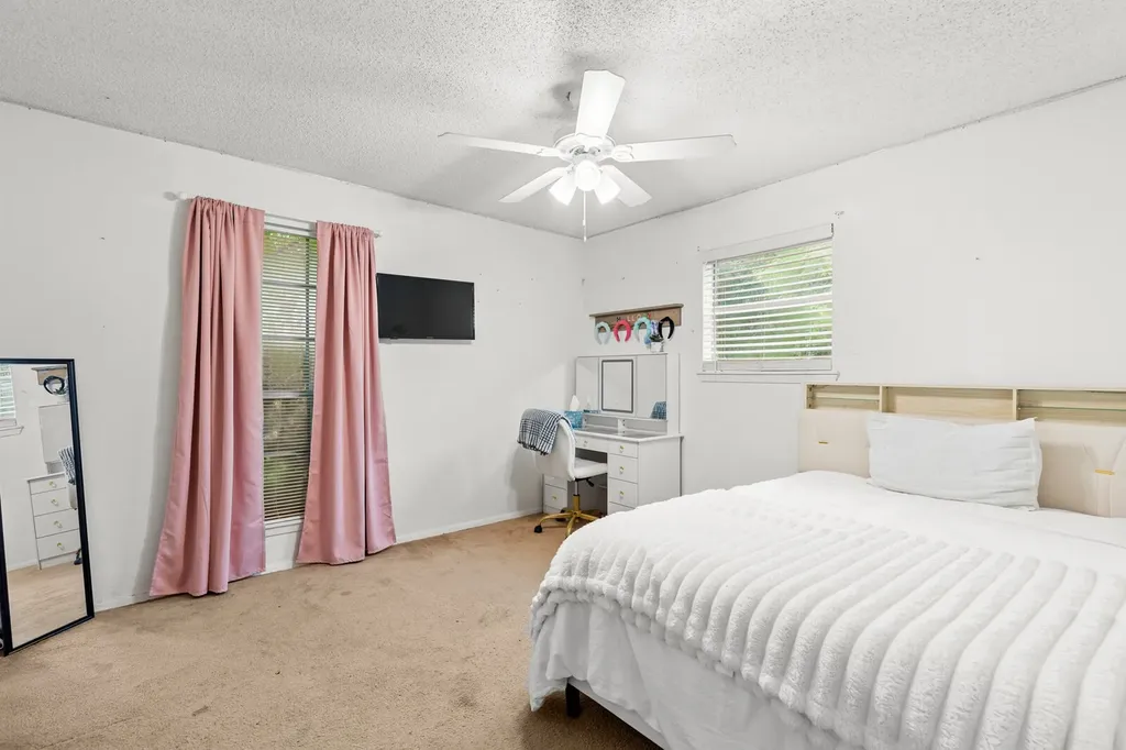 505 Pinewood Lane Hewitt TX 76643