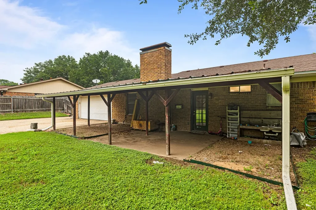 505 Pinewood Lane Hewitt TX 76643