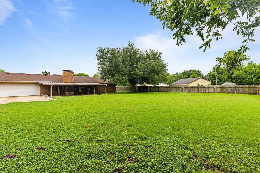 505 Pinewood Lane Hewitt TX 76643
