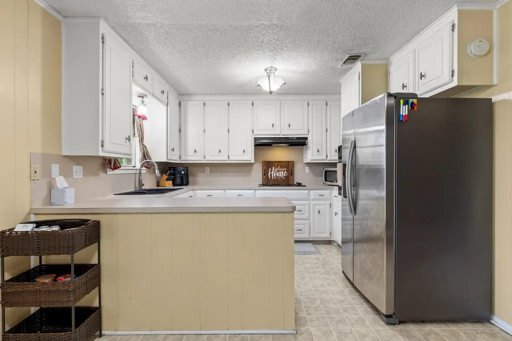 505 Pinewood Lane Hewitt TX 76643