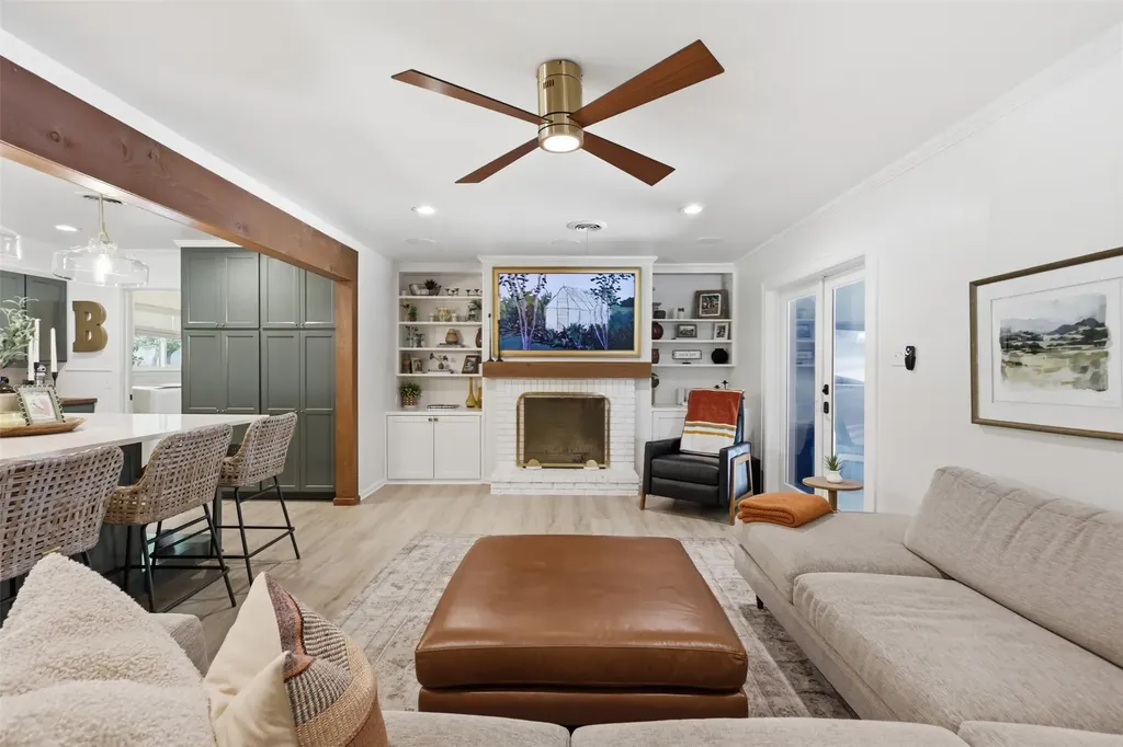 1208 N Morris Street Mckinney TX 75069