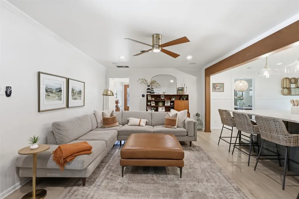 1208 N Morris Street Mckinney TX 75069